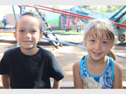 Lourens Gouws en Chloe O'Linsky.