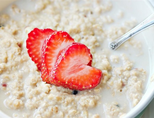 Strawberries-and-Oatmeal (Medium)