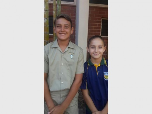 Juandré Slippers en Kayla de Villiers van Laerskool Pietersburg verbeter elk 'n rekord by die P1 atletiekkampioenskap.
