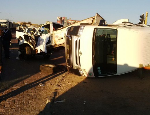 A man died after three vehicles collided on the corner of Nikkel Street and Nelson Mandela Drive at 07:30 this morning. Photos: Honnetsweng _EMS Twitter