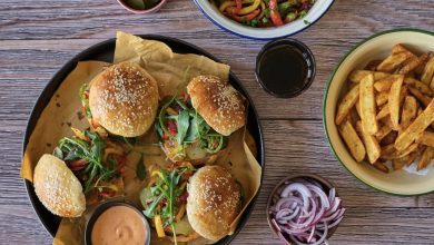 Meatless Monday, 8 November, Meat-free burgers and Texan BBQ chips