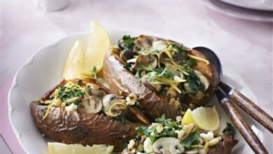 13 JANUARY - WFD - Stuffed sweet potatoes with pesto mushrooms (Medium)