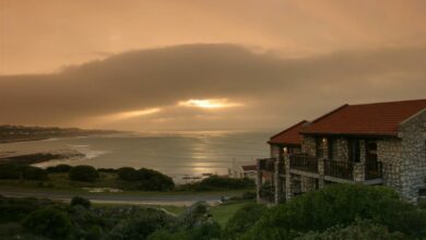 Agulhas Hotel 2 (Medium)