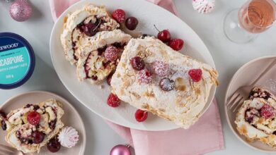 27 FEBRUARY - SUNDAY SPOIL- Berry meringue roulade