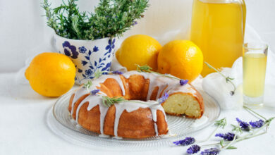 Lemon,Cake,With,Homemade,Limoncello,And,Lavander
