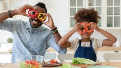 Portrait,Of,Overjoyed,African,American,Young,Dad,And,Little,Daughter