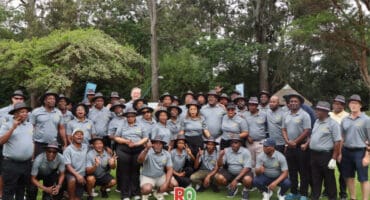 Golfers celebrate the Sapa Yopa MCC Golf Day