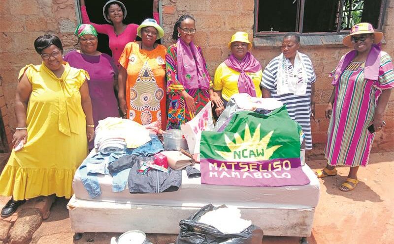 Community rallies to support Mahwelereng family after fire