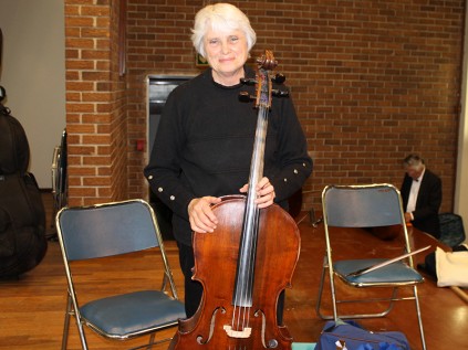 Cellist Hazel Cunnington - I play classical music because I love it.