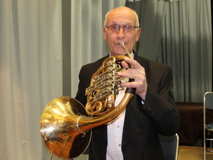 French horn player Jack Gitelson - I play classical music because I like it and understand it.