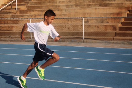 Decland Wright beats world records.