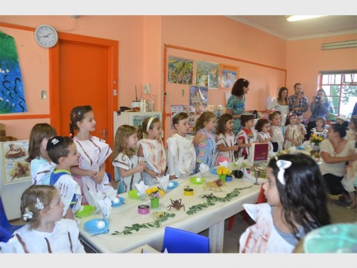The senior group at King David Victory Park Pre-Primary School enjoys their Seder celebration. Photo: Nirvana Rogers.