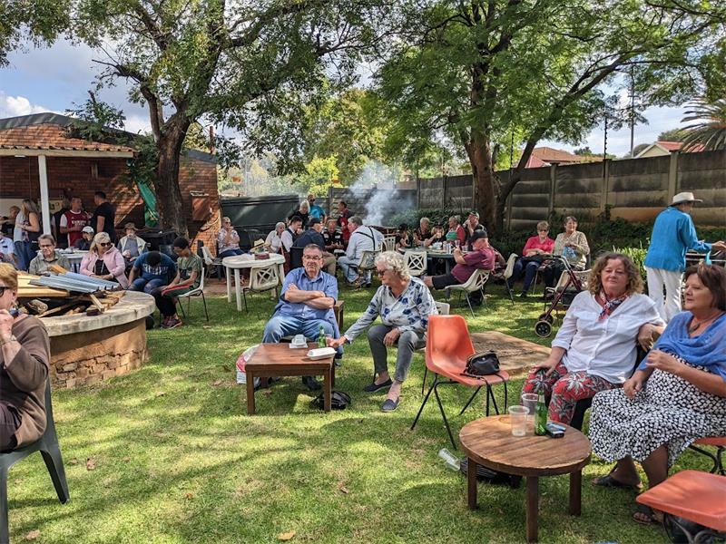 Delicious food and live entertainment