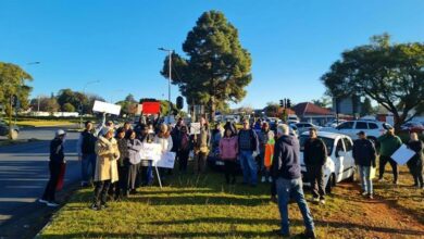 One group of protesters along Beyers Naudé in front of the City Power Roosevelt substation. Photo: Emily Wellman Bain.