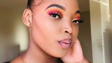 Siphesihle Sibisi after doing her make up.
