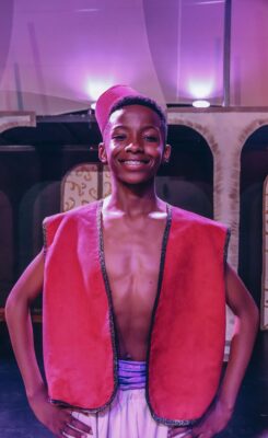 Larona Sedumedi is Aladdin.