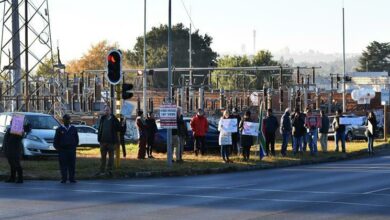 Protestors in Ward 88 have already started protesting against paying for services not rendered by the city. Photo: Emily Wellman Bain