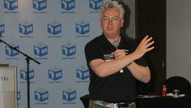 William Bird, director at Media Monitoring Africa, prompted a plenary discussion on how community media journalists may be the only news reporters to survive into the age of Artificial Intelligence (AI). Photo: Lebogang Tlou