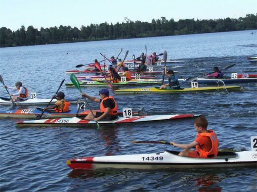 The U12s at the start of their 2km long-distance sprint.