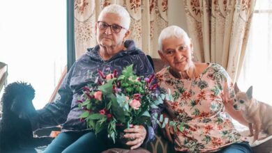 Ada Olivier with her sister Santjie Austin at thieir home in Northcliff. Photo: Neo Phashe