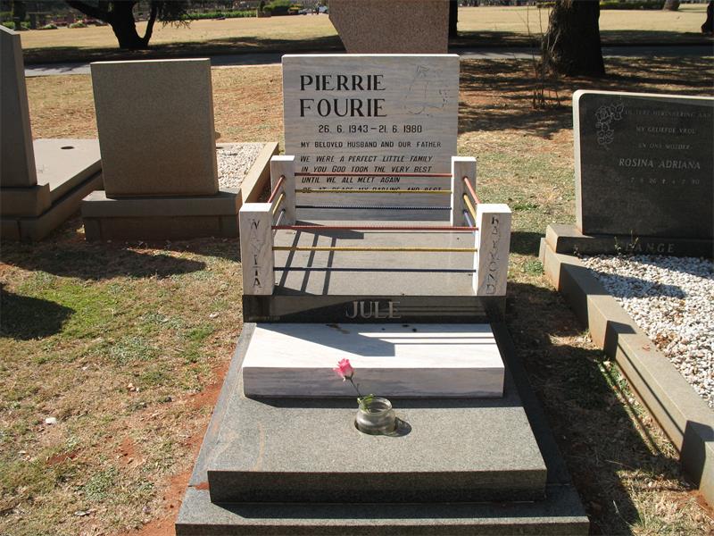Friends of Johannesburg Cemeteries (FOJC) founder Sarah Welham shared with us a few of the high profile residents of Westpark Cemetery, including Nkosi Johnson, Ahmed Kathrada, and Ronald Malindi.