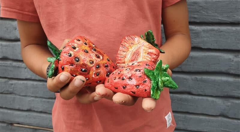 In an effort to teach students to focus on more realistic sculptures, Jemma Coulson, a teacher at Lillian Gray's Fine Art School, got them to sculpt a favourite food item.