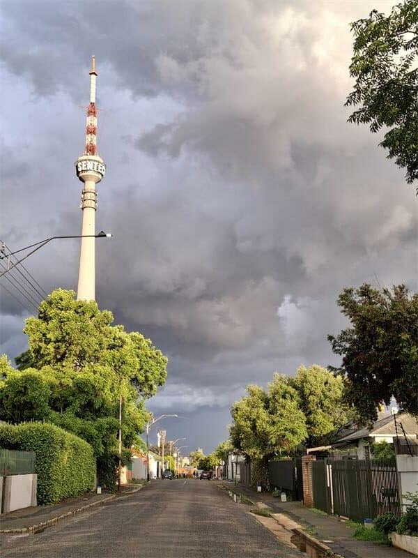 One Brixton resident took the streets to showcase the beauty that the clouds came with.