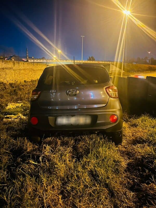 A woman, in the process of being kidnapped, was rescued in the early hours of this morning by JMPD officers.