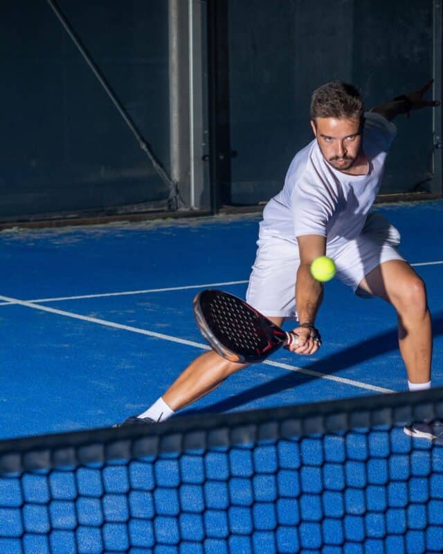 What every padel enthusiast should know to stay injury-free.