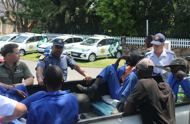Police and security agencies patrolled together in Fairlands to improve visibility, these operations focused on wanted vehicles, vehicle searches, and checking for undocumented immigrants.