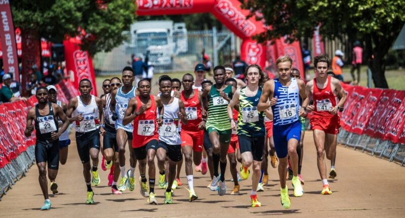 The start of the Boxer Super Run Elite Men’s Wave. Photo: Tobias