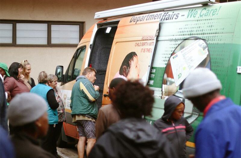 By delivering services on their doorstep, the home affairs mobile team helped Albertville residents unlock opportunities in education, healthcare, and employment.