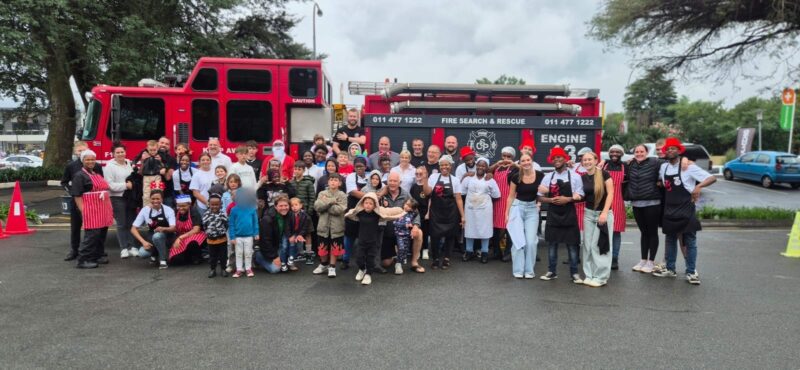 The children were treated to an unexpected and joyful visit that blended learning, laughter, and community spirit.