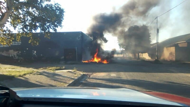 With no emergency services on scene, a Tau reaction officer took charge to help protect the community.