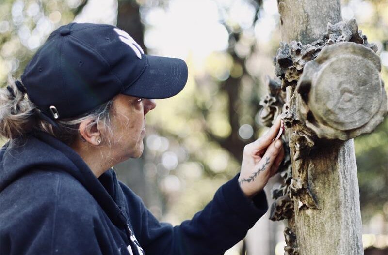 A childhood fear of cemeteries led Deborah Ratcliffe to join the Friends of Johannesburg Cemeteries, and she ended up discovering a passion for restoring forgotten graves.