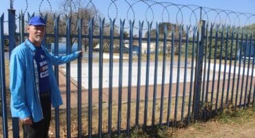Ward 86 candidate Gregory Hart stands next to the closed Albertskroon swimming pool on August 19, 2026. Photo: Waydon Jacobs