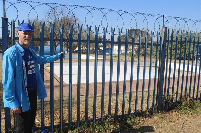 Johannesburg's decision to delay the opening of public swimming pools has left Albertskroon residents frustrated, with community leaders warning that years of neglect have robbed families and children of one of the area's few free recreational spaces