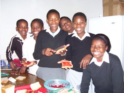 Pupils prepare sandwiches