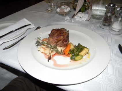 LO.Food.review.boathouse1 (Small)