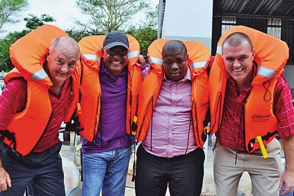 Renkens Spar’s Henry Mclean, Powespares’ Shokes Naidoo, Mandeni Municipality’s Mduduzi Manzi and Renkens Spar’s Grant Griesel.