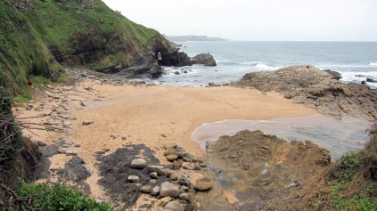 The picturesque hole in the wall at Thompson's Bay.