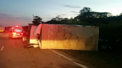 One lane was temporarily closed off after the accident. Photo: IPSS Medical Rescue