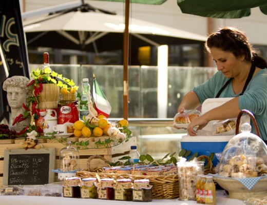 Foodies Market.