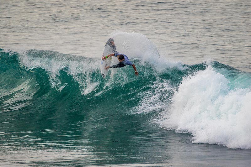 Shane Sykes, busting his fins. Photo: ISA/Sean Evans