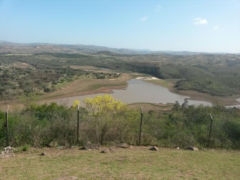 Hazelmere Dam, a shrinking puddle, only 25 percent full. This photo was taken last week.
