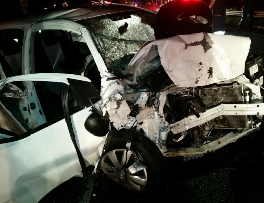 The badly damaged vehicle just before the Umdloti Bridge.