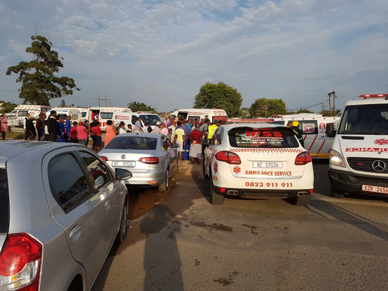 Two taxis were involved in an accident, one of them carrying school children.