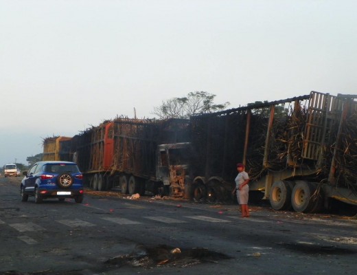 The shells of the vehicles on the R102 outside KwaDukuza at Ntshaweni.