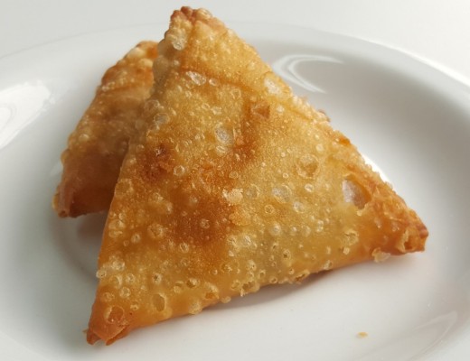 The crispy, bubbly pastry makes this samoosa unique.