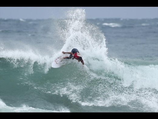 Krystian Kymerson of Brasil (pictured) advanced to the Quarter Finals of the Ballito Pro Presented by Billabong on Saturday July 2, 2016. PHOTO: WSL / Cestari.